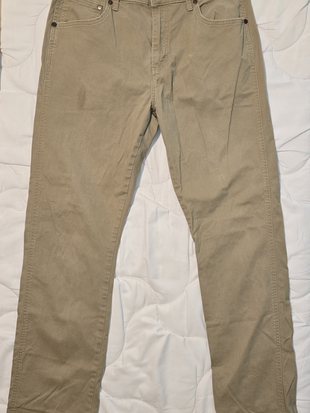 Wrangler Men's Chinos in Khaki Tan 33x34